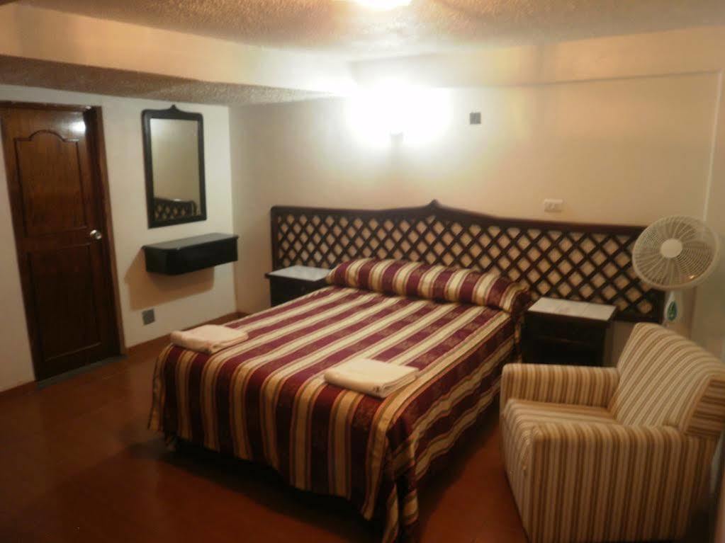 Hotel Atenas Xalapa Buitenkant foto